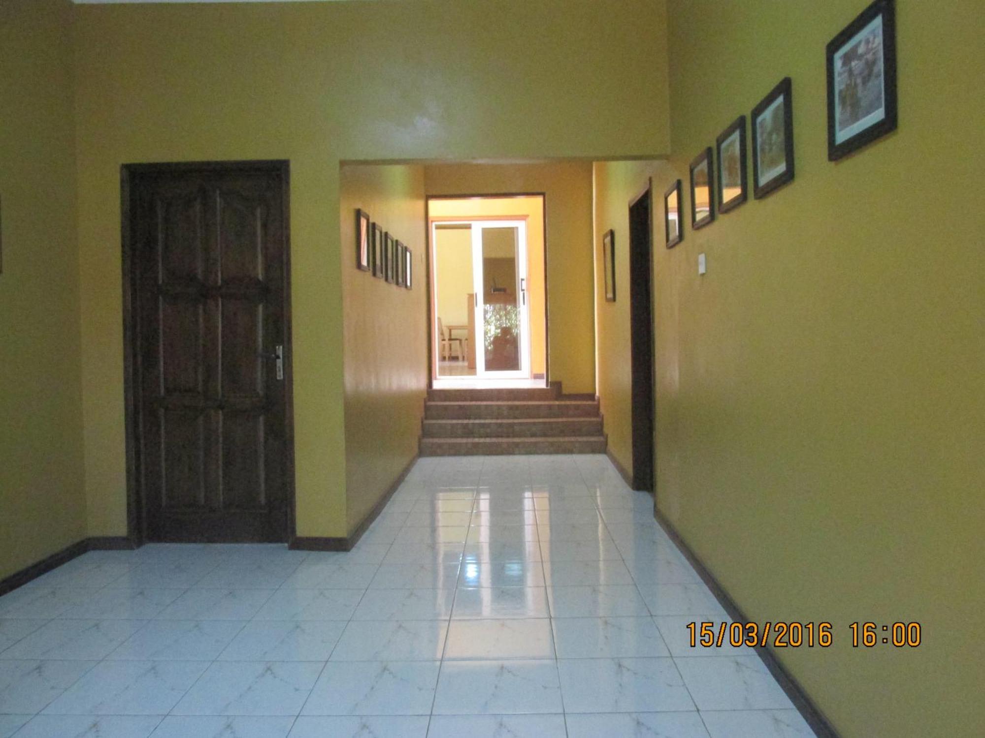 Jamaica Inn Guest House Botianaw Экстерьер фото