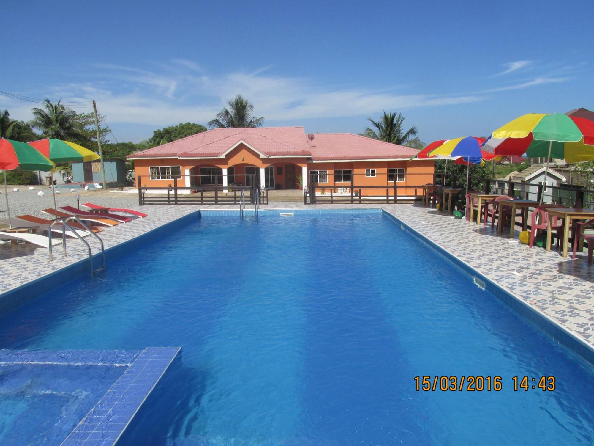 Jamaica Inn Guest House Botianaw Экстерьер фото