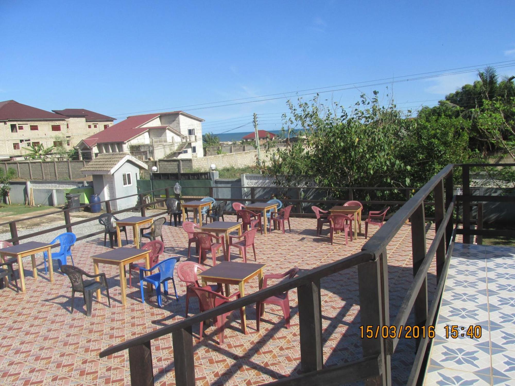 Jamaica Inn Guest House Botianaw Экстерьер фото