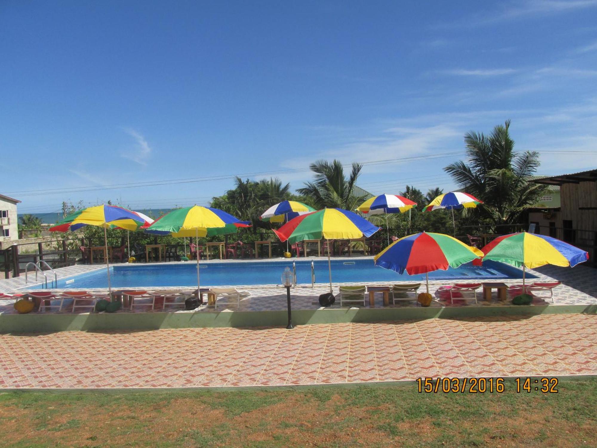 Jamaica Inn Guest House Botianaw Экстерьер фото